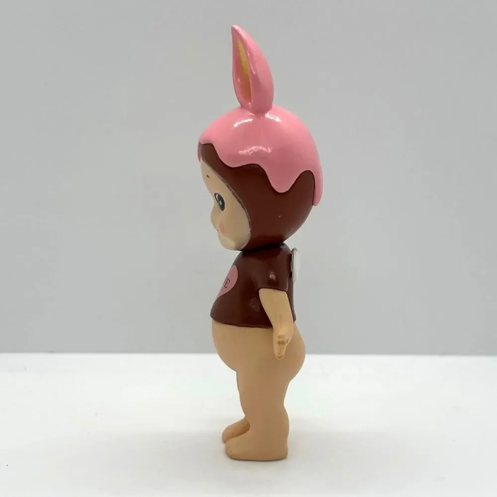 New Kewpie/Angel Collectible Mini Figure, Rabbit with Love Shirt Open Blind Box